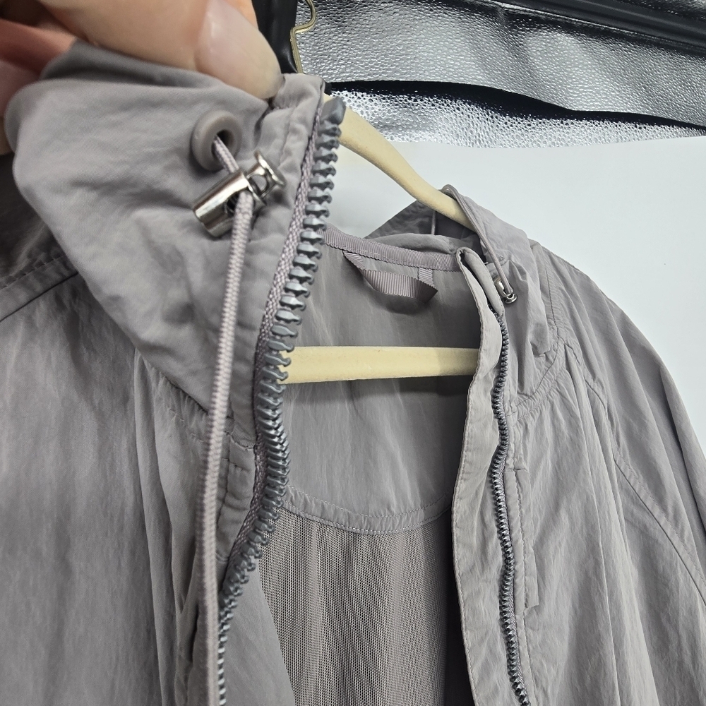 Lululemon stroll city grey silver jacket midi leghnth size 10 - Picture 7 of 10